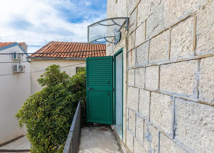 Susanne I Nikoleta * Punat