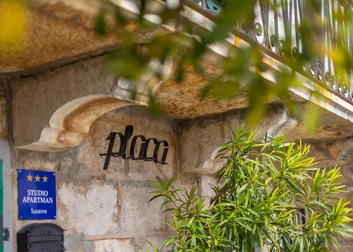 Susanne I Nikoleta Punat