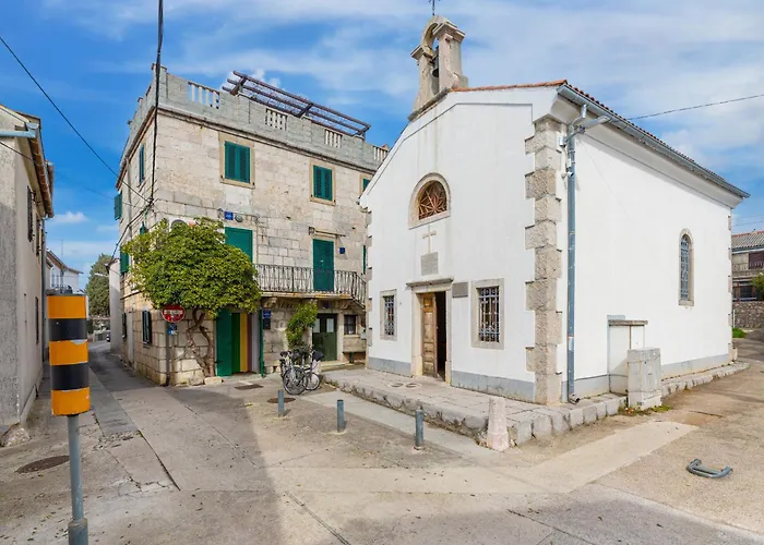 Susanne I Nikoleta Διαμέρισμα Punat